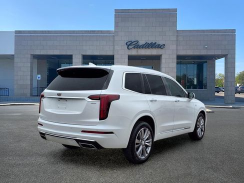 Used 2023 Cadillac XT6 Premium Luxury AWD/4WD image 5