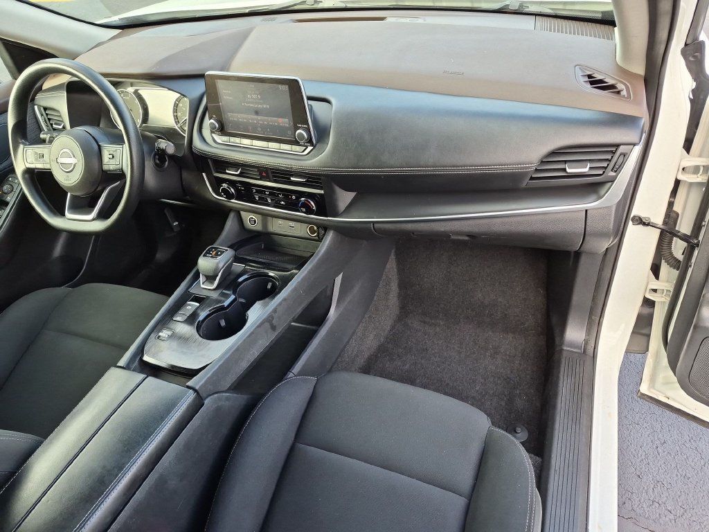 Used 2023 Nissan Rogue S FWD image 28