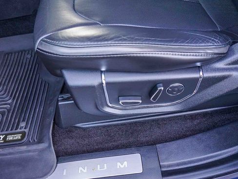 Used 2017 Ford F150 Platinum w/ Equipment Group 701A Luxury image 20