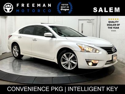 Used 2014 Nissan Altima 2.5 SV w/ Convenience Package
