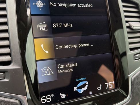 Used 2020 Volvo XC90 T5 Momentum w/ Protection Package Premier image 34