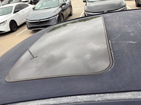 Used 2015 Buick Verano Leather w/ Experience Buick Package image 9