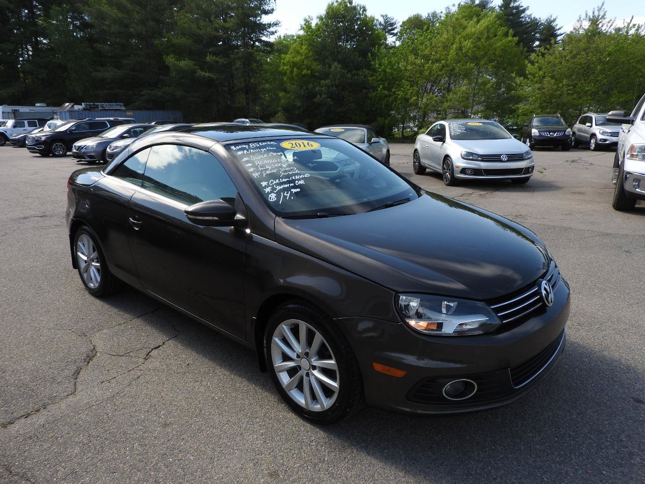 Used 2016 Volkswagen Eos Komfort FWD image 6