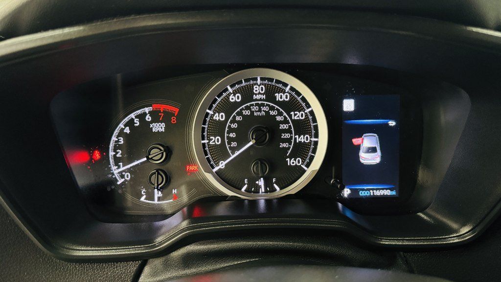 Used 2021 Toyota Corolla LE FWD image 17