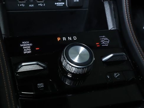 Used 2024 Jeep Grand Cherokee L Summit AWD/4WD image 30