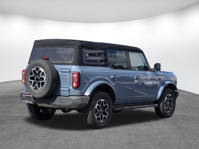 Used 2023 Ford Bronco Outer Banks AWD/4WD image 3