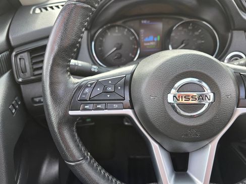 Used 2020 Nissan Rogue SL w/ Premium Package FWD image 17