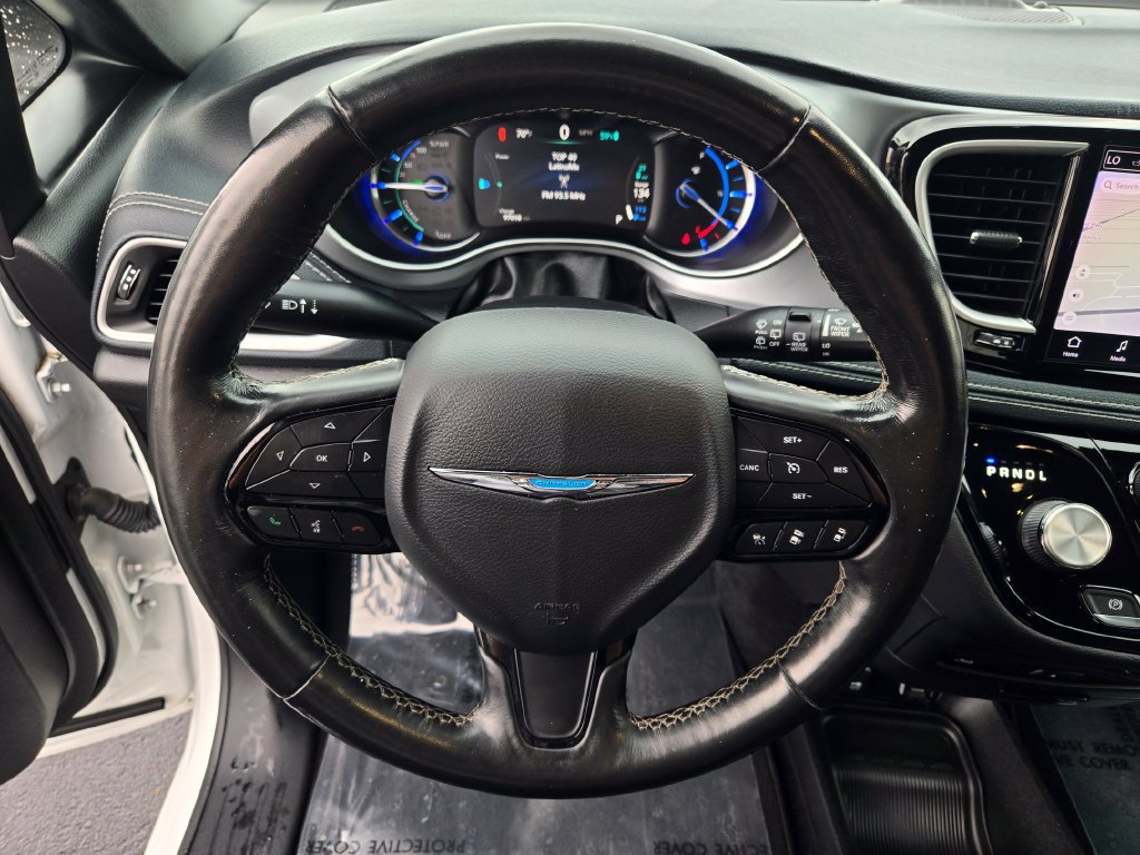 Used 2021 Chrysler Pacifica Touring-L w/ Uconnect Theater Family Group FWD image 54