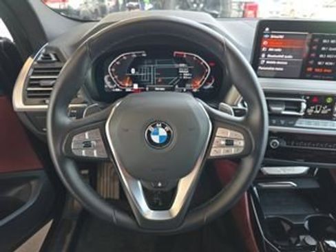 Used 2025 BMW X4 xDrive30i image 5