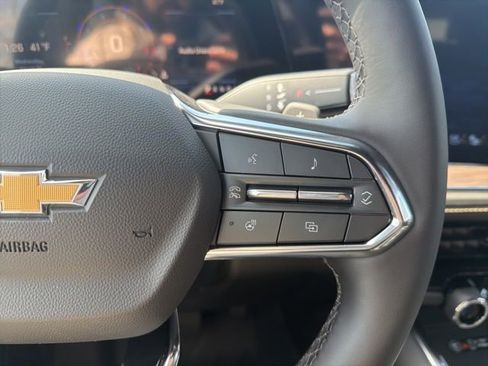 New 2026 Chevrolet Suburban Premier image 25