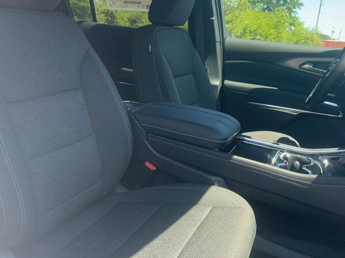 New 2026 Chevrolet Traverse LT FWD image 36
