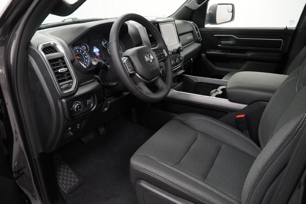 New 2026 RAM 1500 Big Horn AWD/4WD image 16