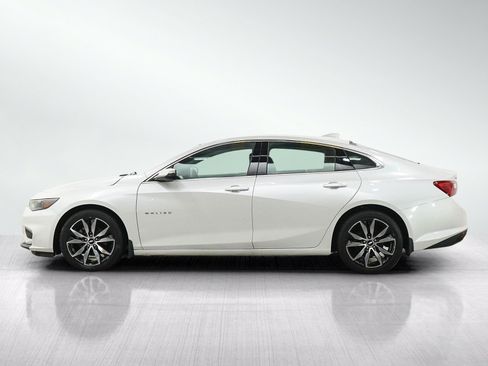 Used 2016 Chevrolet Malibu LT FWD image 2