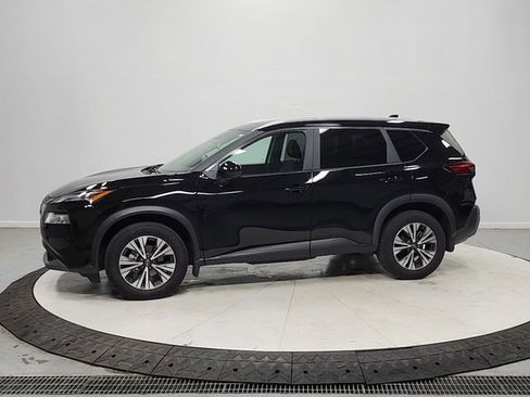 Used 2023 Nissan Rogue SV w/ SV Premium Package FWD image 4
