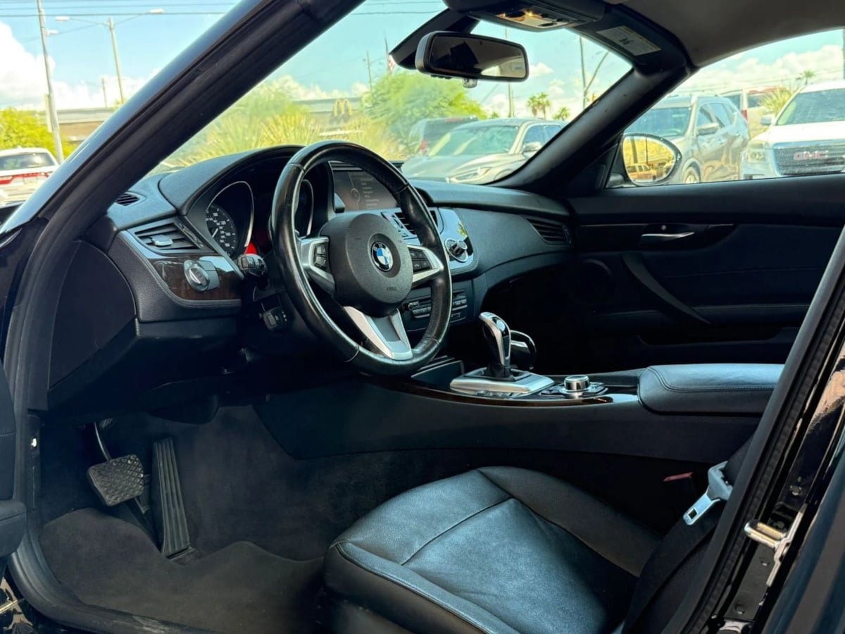 Used 2012 BMW Z4 sDrive35i RWD image 48