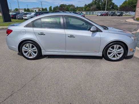 Used 2014 Chevrolet Cruze LTZ w/ RS Package FWD image 10