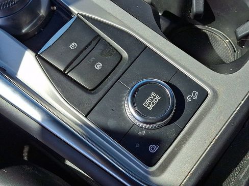 Certified 2023 Ford Explorer XLT w/ Equipment Group 202A AWD/4WD image 25