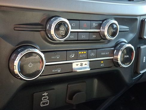 Used 2025 Ford F150 XLT w/ Equipment Group 301A Standard AWD/4WD image 15