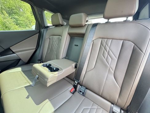 Used 2026 BMW X3 xDrive30 w/ Premium Package image 23