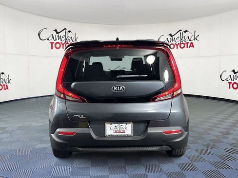 Used 2021 Kia Soul LX image 6