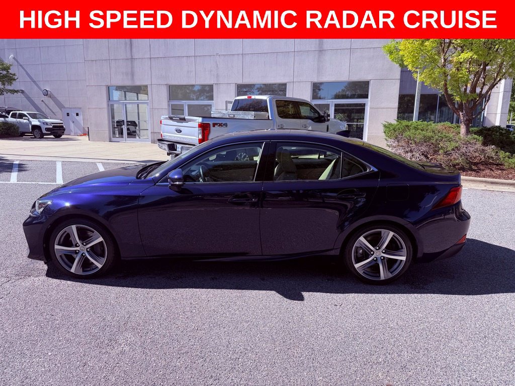 Used 2017 Lexus IS 200t w/ Premium Package RWD image 4