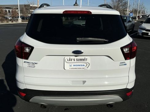 Used 2019 Ford Escape SEL image 4