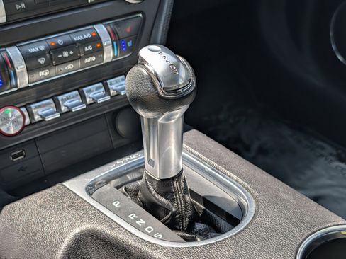 Used 2020 Ford Mustang Premium RWD image 28
