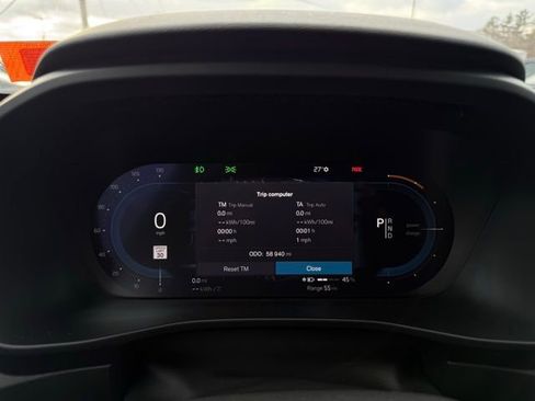 Certified 2022 Volvo XC40 P8 Recharge Ultimate image 24