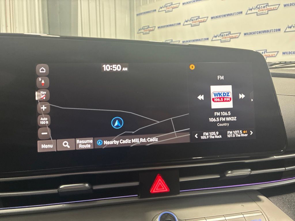 Used 2025 Hyundai Elantra Limited FWD image 20