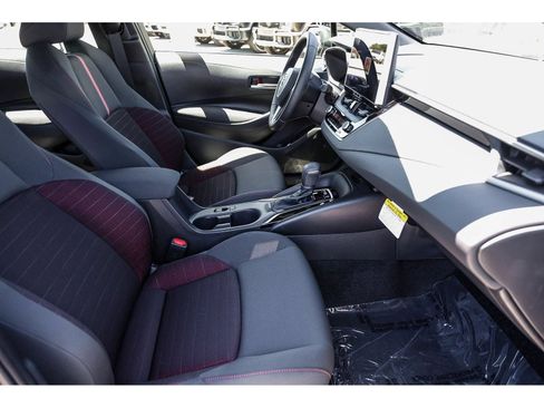 Used 2026 Toyota Corolla SE FWD image 17