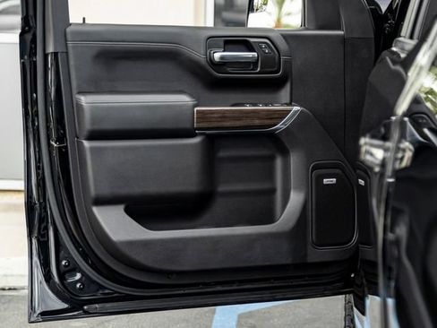 Used 2020 Chevrolet Silverado 1500 RST w/ All-Star Edition AWD/4WD image 11