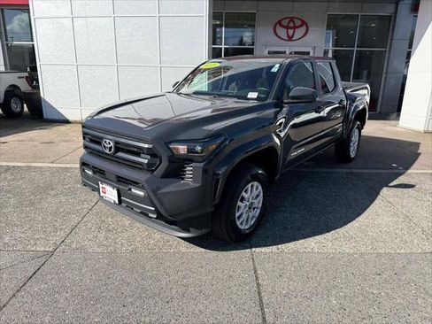 Certified 2025 Toyota Tacoma SR5 image 2