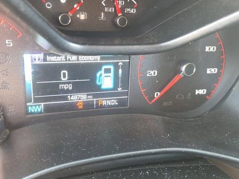 Used 2017 GMC Canyon SLE w/ SLE Convenience Package image 2