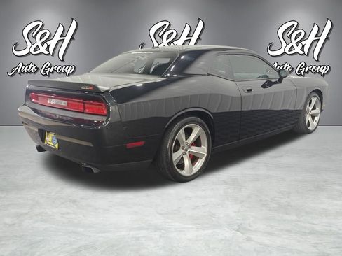 Used 2010 Dodge Challenger SRT8 w/ SRT Option Group II RWD image 18