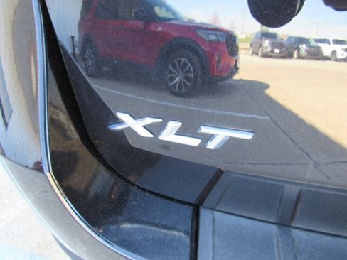 Used 2023 Ford Explorer XLT w/ Equipment Group 202A AWD/4WD image 39
