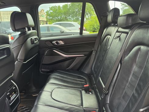 Used 2022 BMW X5 M50i AWD/4WD image 22