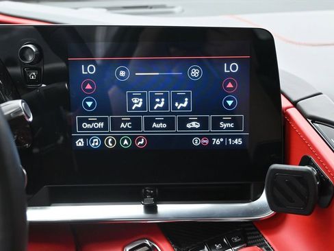 Used 2023 Chevrolet Corvette Stingray Premium Conv w/ Z51 Performance Package RWD image 18