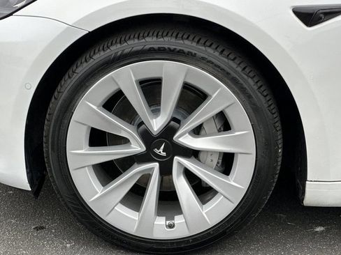 Used 2022 Tesla Model 3 Long Range AWD/4WD image 25