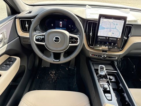 New 2026 Volvo XC60 B5 Core w/ Protection Package image 14