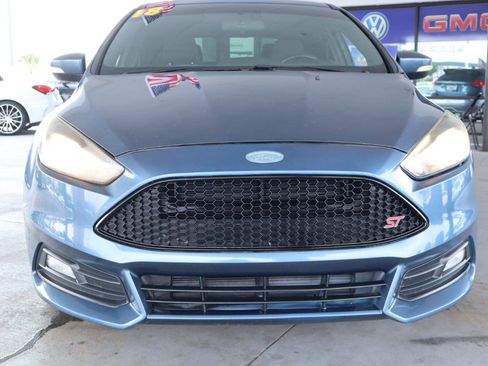 Used 2018 Ford Focus ST FWD image 11