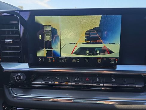 Certified 2024 Chevrolet Silverado 1500 High Country w/ Technology Package image 22