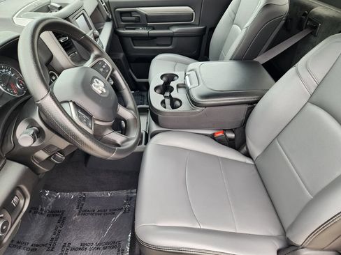 Used 2024 RAM 2500 Tradesman AWD/4WD image 13