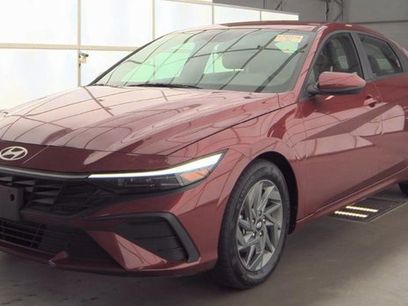 Used 2024 Hyundai Elantra SEL