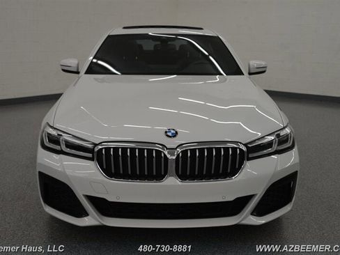 Used 2022 BMW 530i w/ M Sport Package image 5