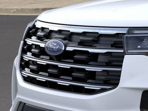 New 2026 Ford Explorer Active w/ Active Comfort Package AWD/4WD image 17