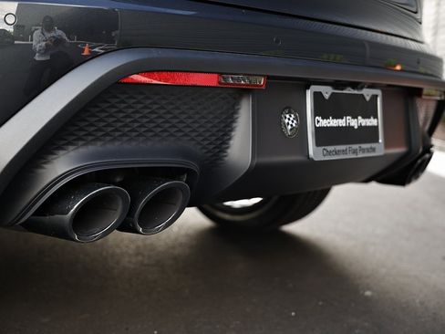 New 2026 Porsche Macan image 43