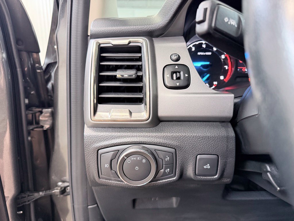 Used 2020 Ford Ranger XLT w/ Equipment Group 302A Luxury AWD/4WD image 35