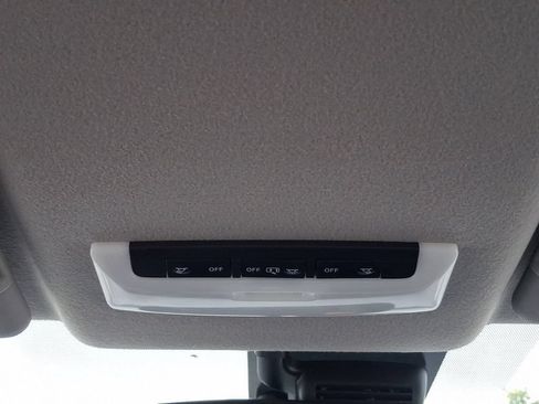 Certified 2024 Nissan Versa SV FWD image 7