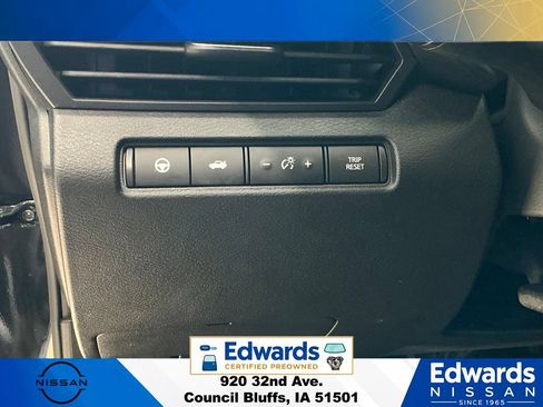 Used 2024 Nissan Altima 2.5 SL FWD image 22