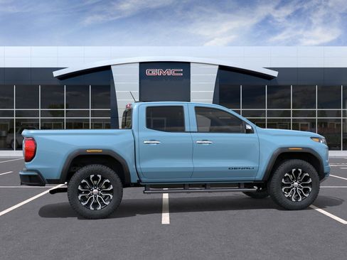 New 2026 GMC Canyon Denali w/ LPO, Black Badging Package AWD/4WD image 6